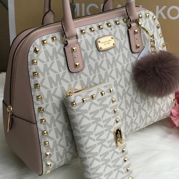 Michael Kors Handbags - 🌷MICHAEL KORS Sandrine Stud Vanilla Satchel🌷